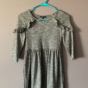 Girl’s Gray Dress with Ruffle Sleeves